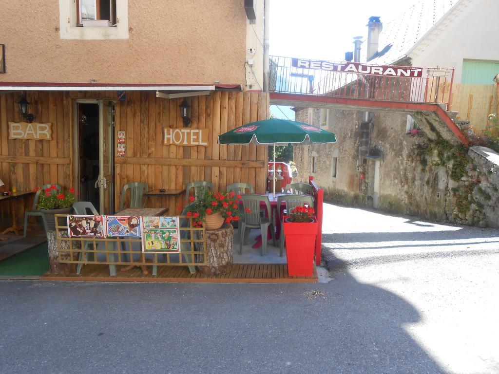 Hotel Les 3 Marmottes Lus-la-Croix-Haute Zewnętrze zdjęcie